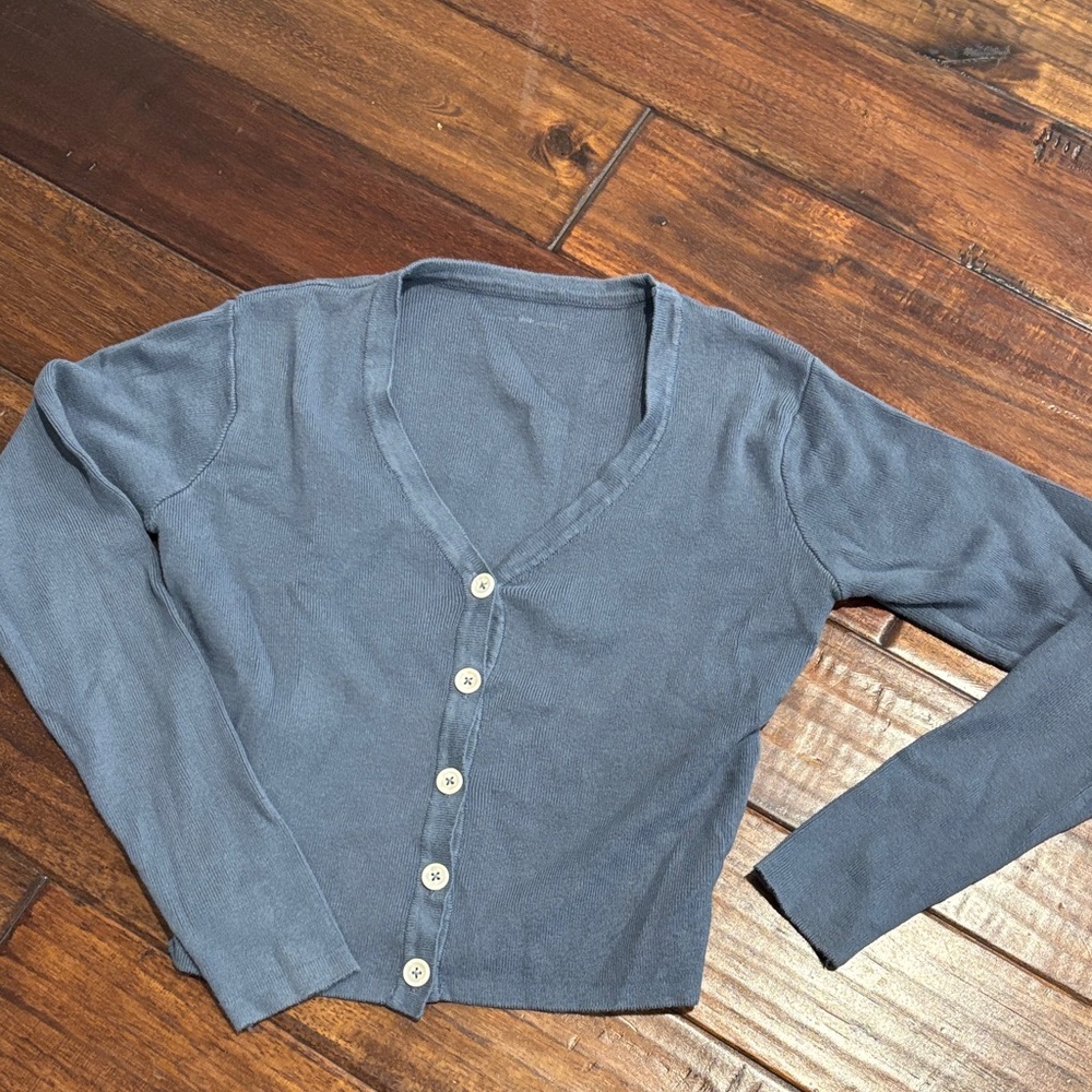 Chic Blue V-Neck Crop Cardigan- Brandy Melville (no size)